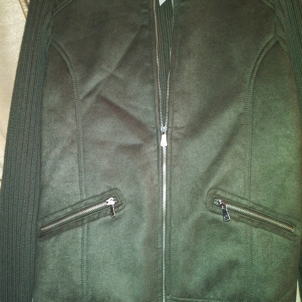 E Studio Jacket - Picture 2 of 7
